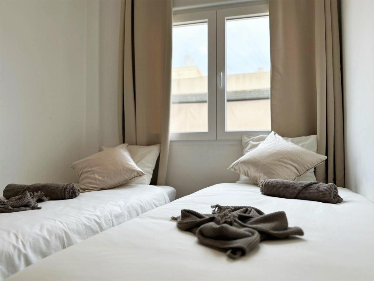 ולנסיה Your Sunny & Spacious Portview Home מראה חיצוני תמונה