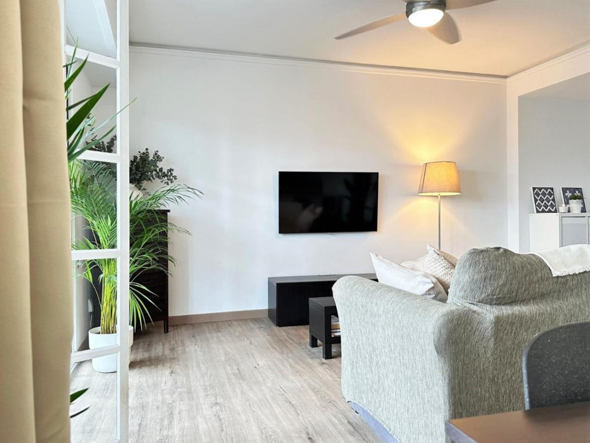 ולנסיה Your Sunny & Spacious Portview Home מראה חיצוני תמונה