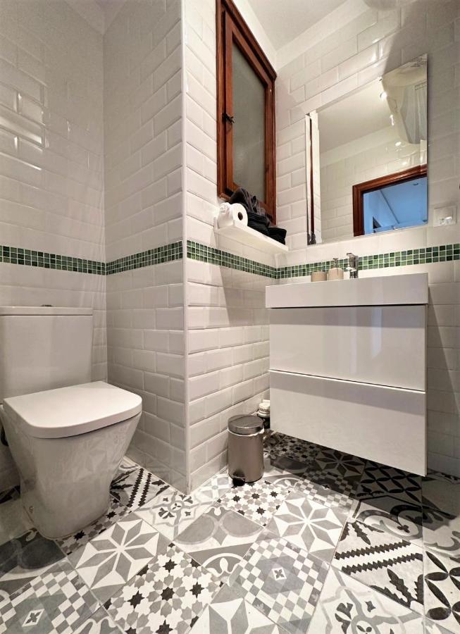 ולנסיה Your Sunny & Spacious Portview Home מראה חיצוני תמונה